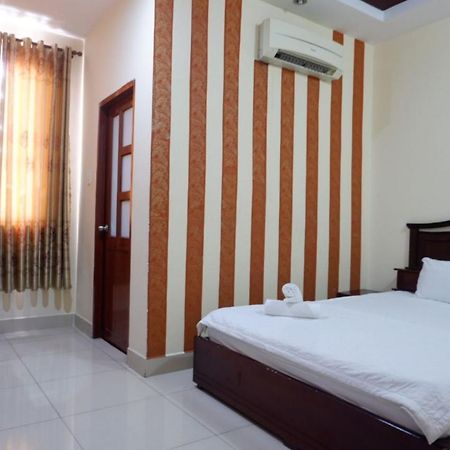 Reddoorz Tuan Viet Hotel Dinh Tien Hoang Ho Si Minh-város Kültér fotó