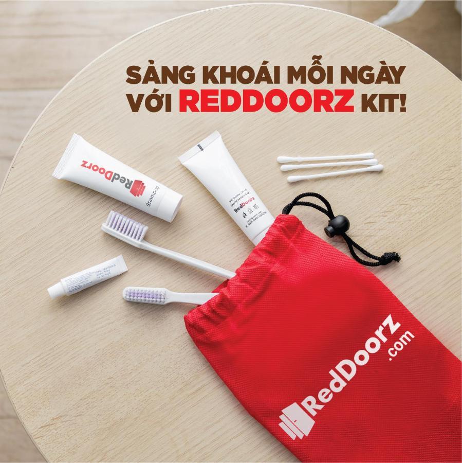 Reddoorz Tuan Viet Hotel Dinh Tien Hoang Ho Si Minh-város Kültér fotó