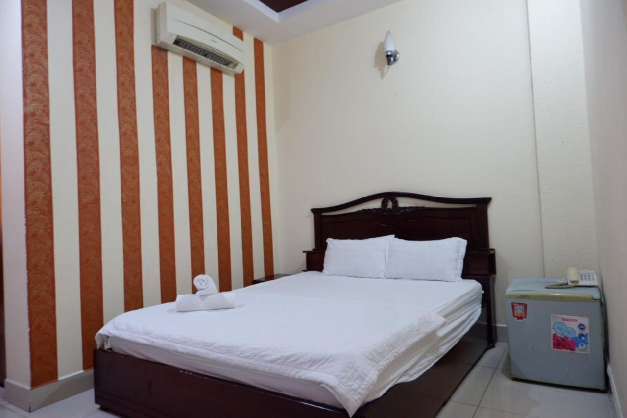 Reddoorz Tuan Viet Hotel Dinh Tien Hoang Ho Si Minh-város Kültér fotó